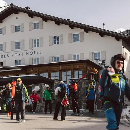 Apres Post Hotel