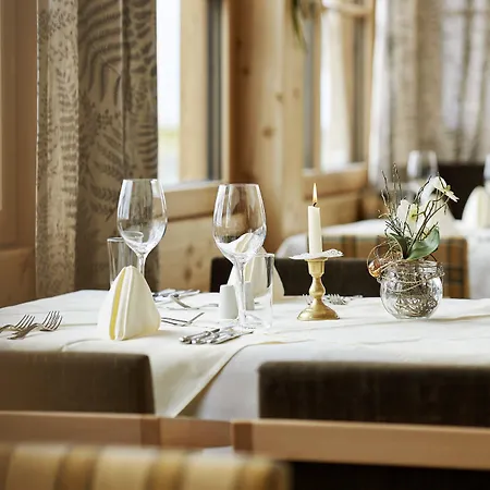 Apres Post 4* シュトゥーベン・アム・アールベルク