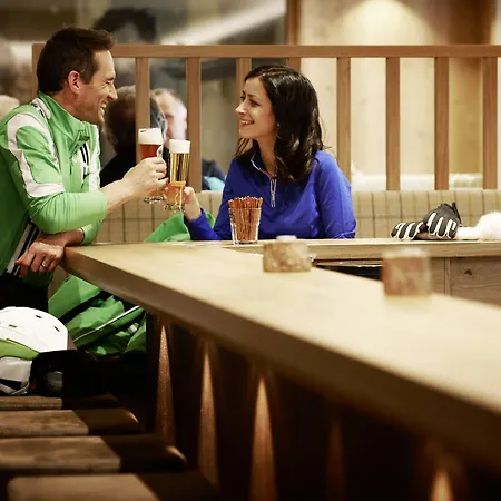 ホテル Apres Post 4*