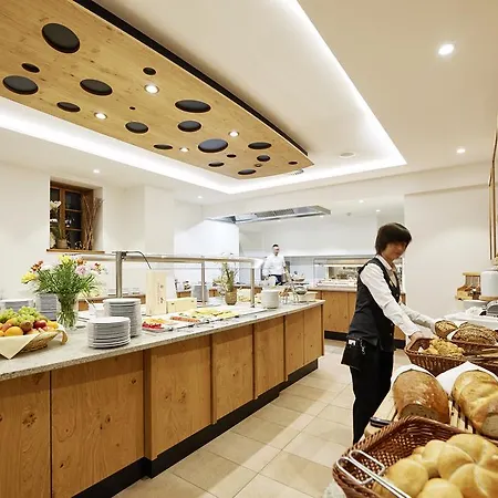 Apres Post ホテル シュトゥーベン・アム・アールベルク